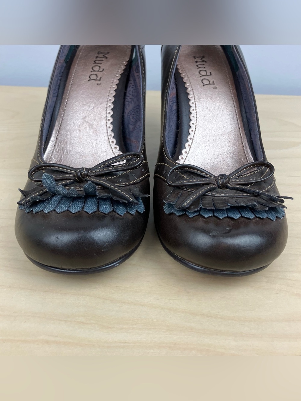 Vintage Y2K Mudd Women’s Size 7.5 M Nina Brown Heels Pumps Kiltie Bow Accent - Picture 5 of 11